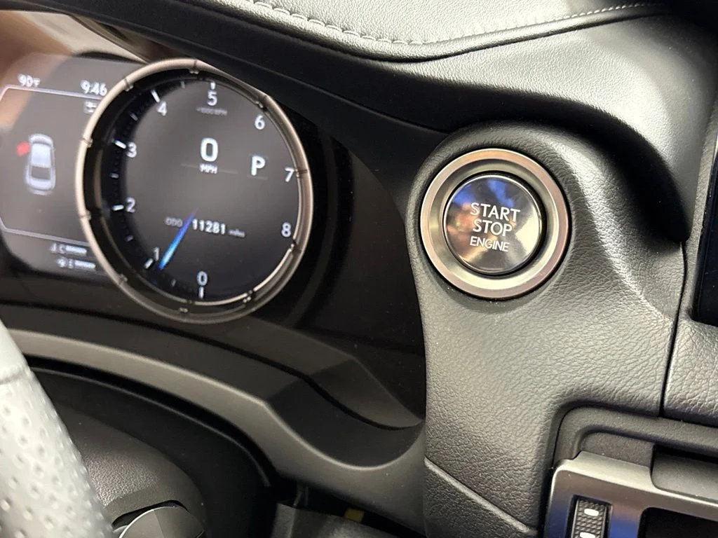 Used 2024 White Lexus 500 F SPORT Performance Premium image 34