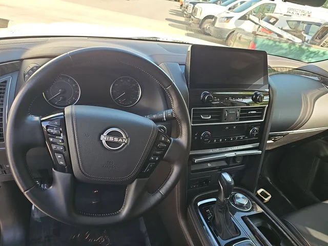 Used 2023 White Nissan Platinum image 16