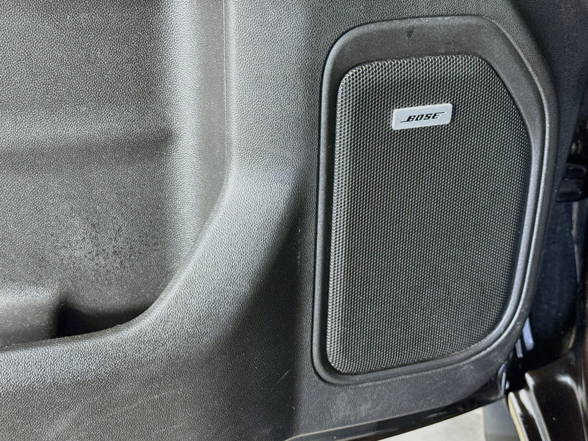 Used 2019 HAVANA BROWN METALLIC Chevrolet High Country image 21