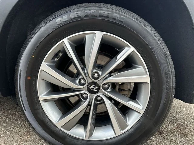 Used 2019 Gray Hyundai Ultimate image 21