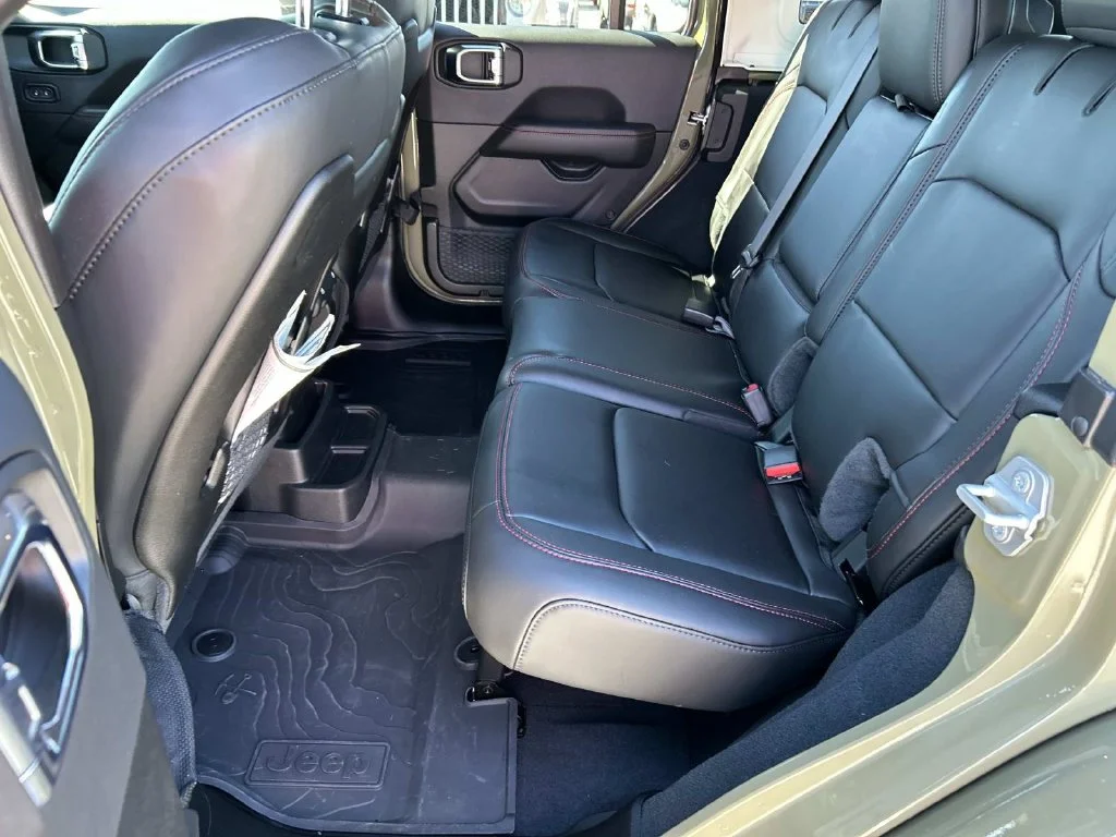 Used 2025 Green Jeep Rubicon image 11