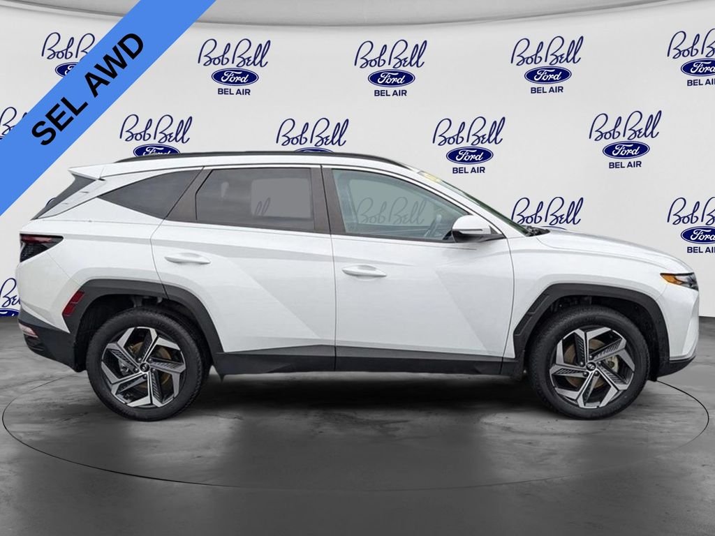 Used 2023 White Hyundai SEL image 2