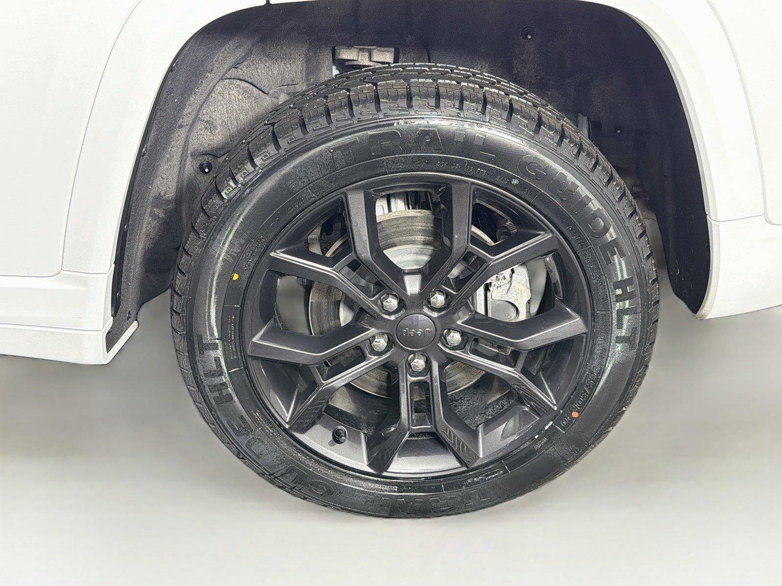 Used 2023  Jeep 30th Anniversary image 36
