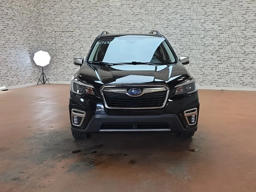 Used 2021 Crystal Black Silica Subaru Touring image 2