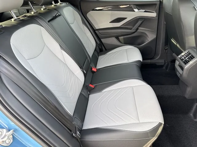 2026 Volkswagen Tiguan SE R-LINE BLACK - Photo 25