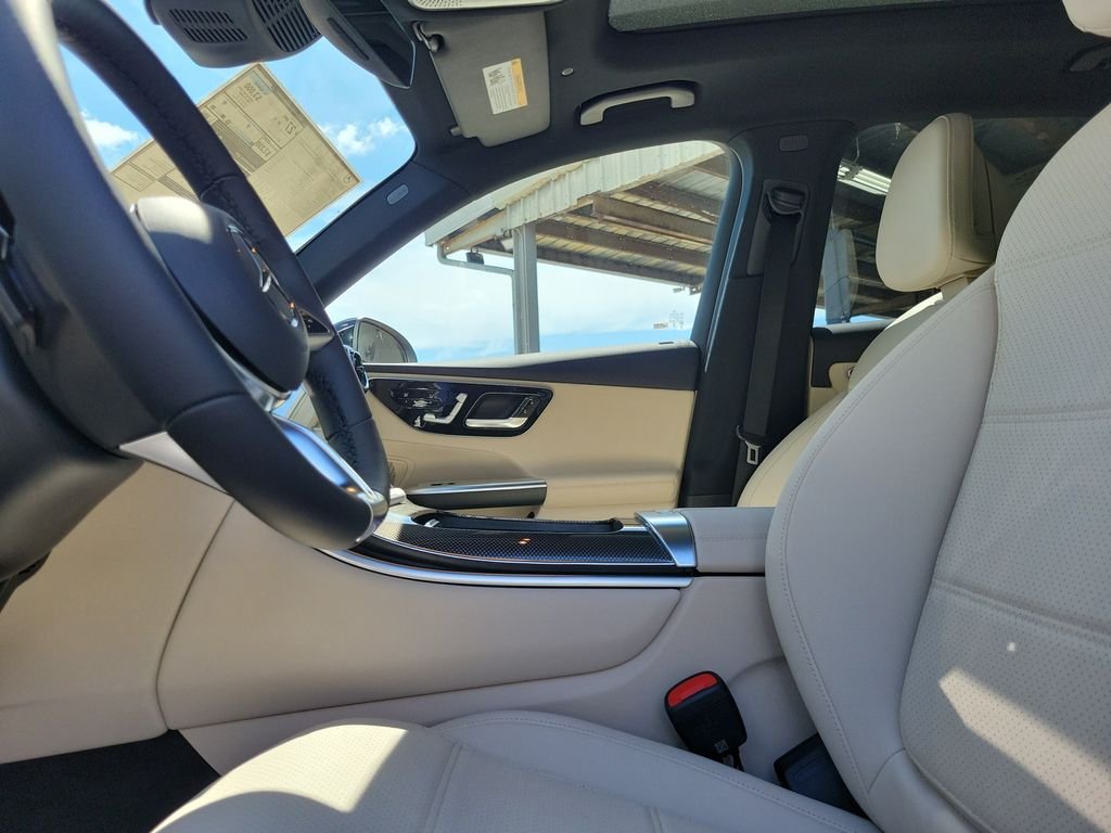 New 2027 Black Mercedes-Benz GLC 300 image 19