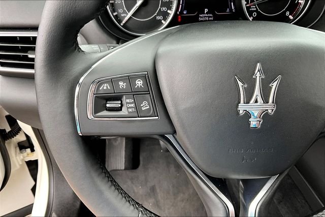 Used 2021  Maserati GranLusso image 10