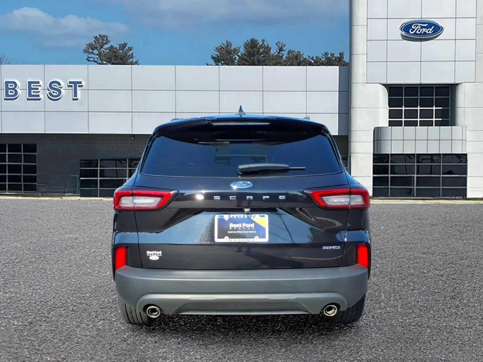 Used 2025 Agate Black Metallic Ford ST-Line Select image 7