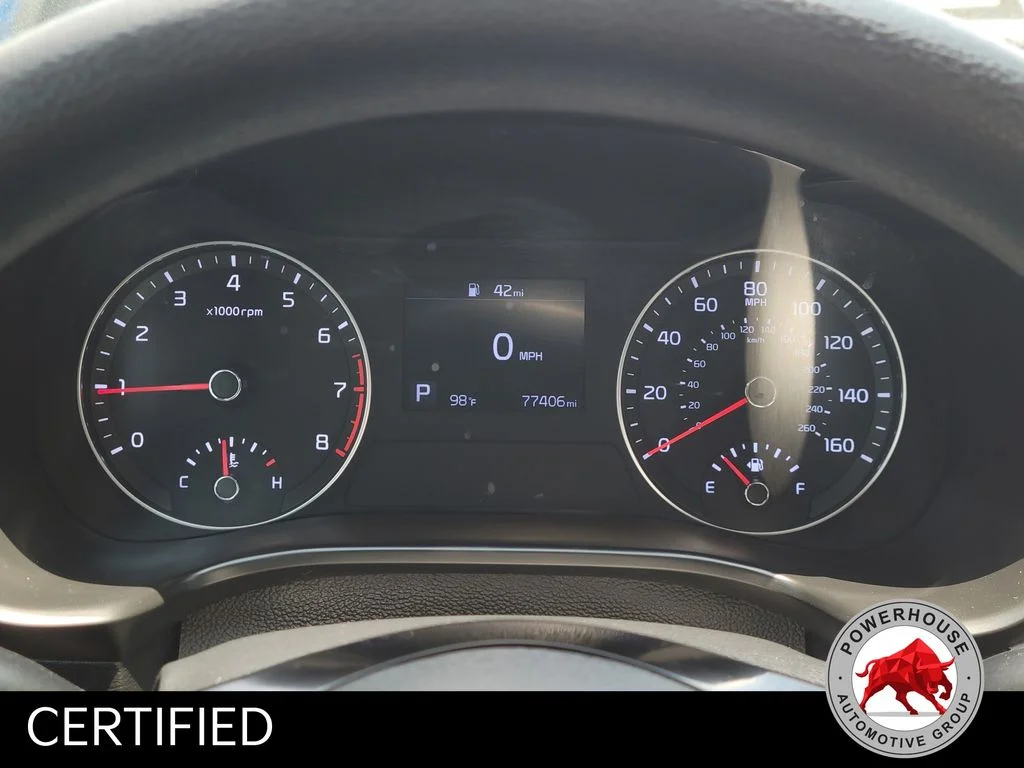 Used 2021 Black Kia LXS image 31