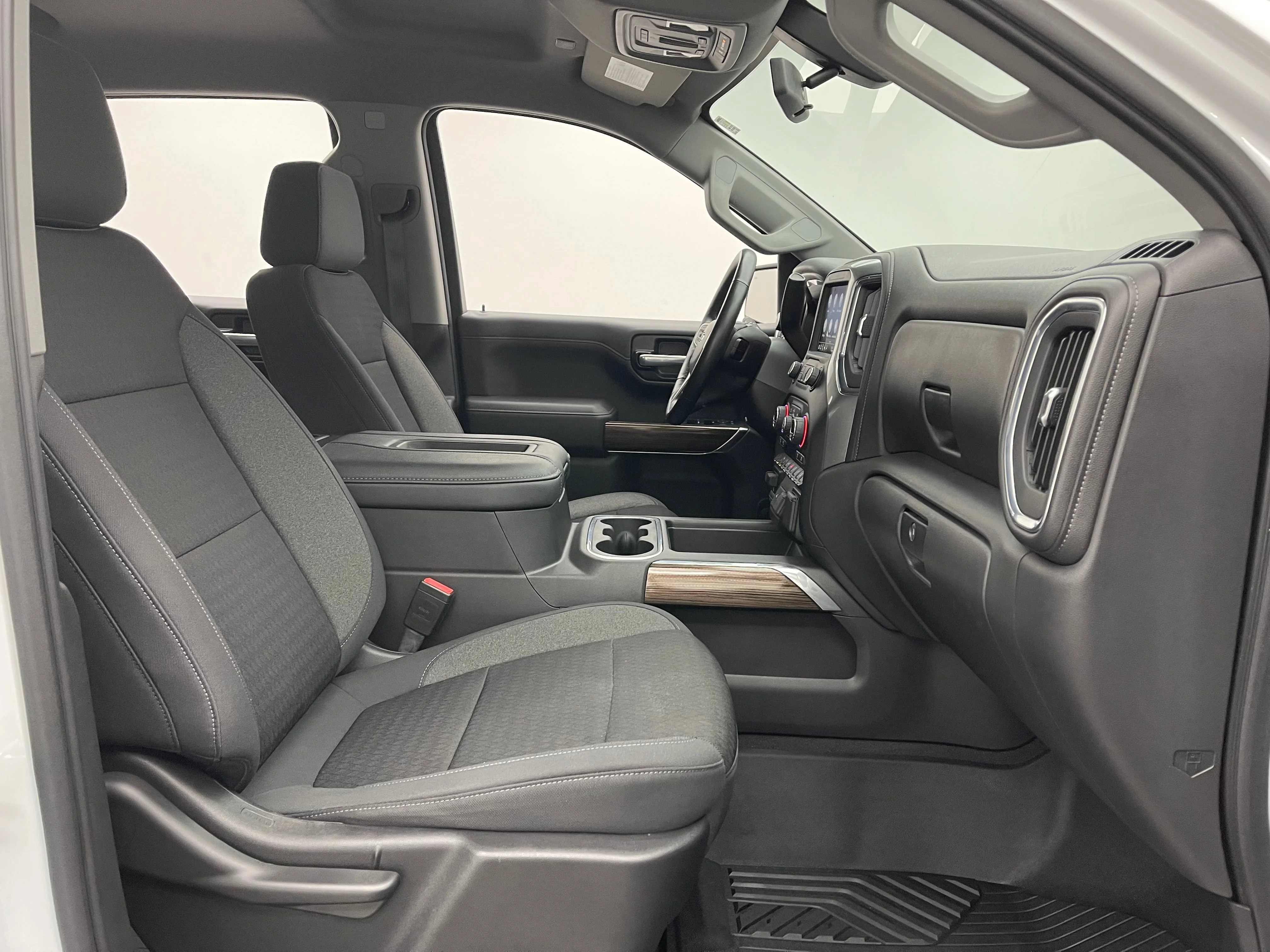 Used 2021 SUMMIT WHITE Chevrolet LT Trail Boss image 31