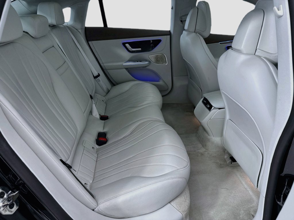 Certified Used 2023 Black Mercedes-Benz 500 Sedan image 21