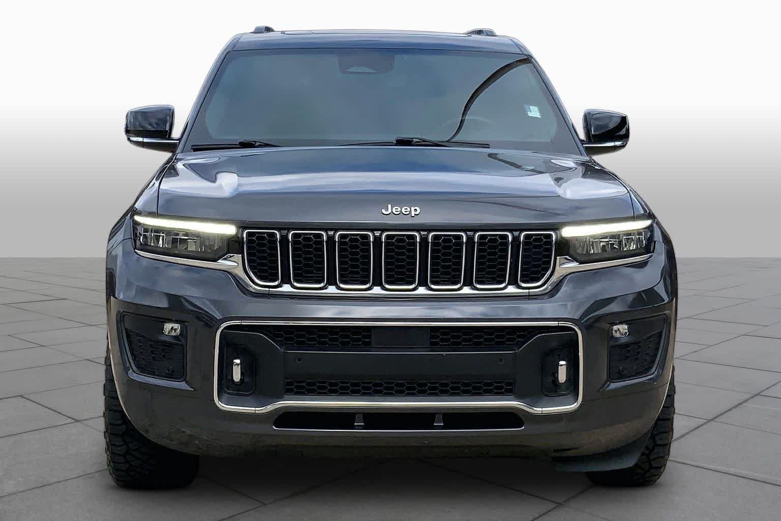 Used 2022 Baltic Gray Metallic Clearcoat Jeep Overland image 4