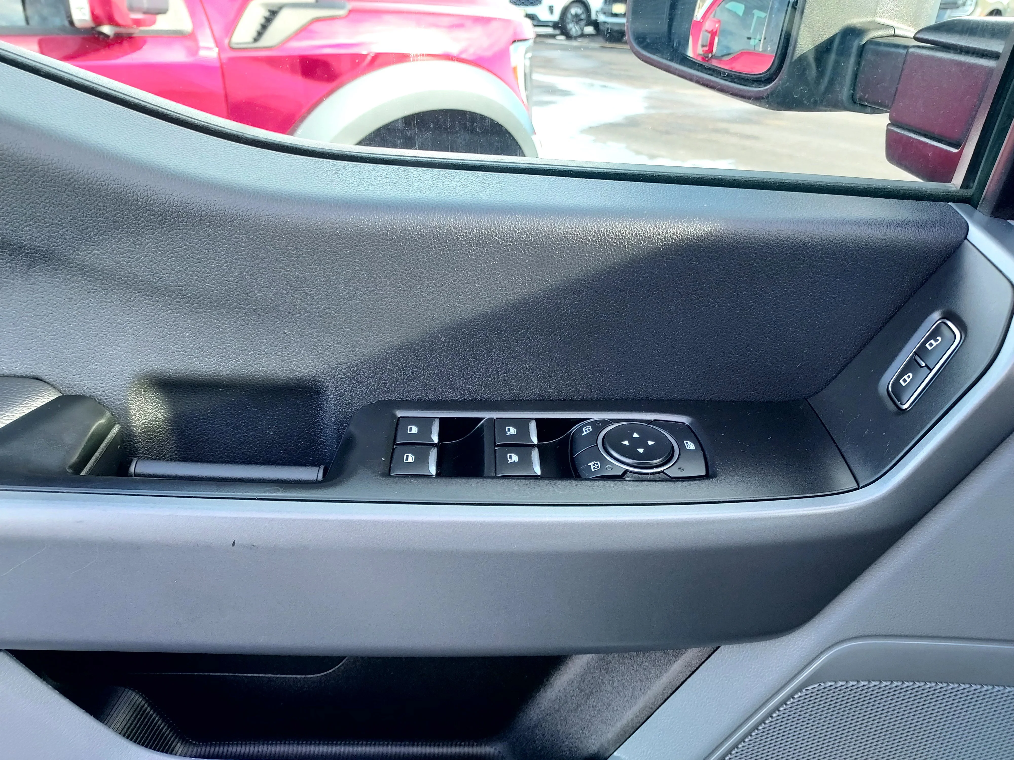 Used 2024 White Ford XLT image 37