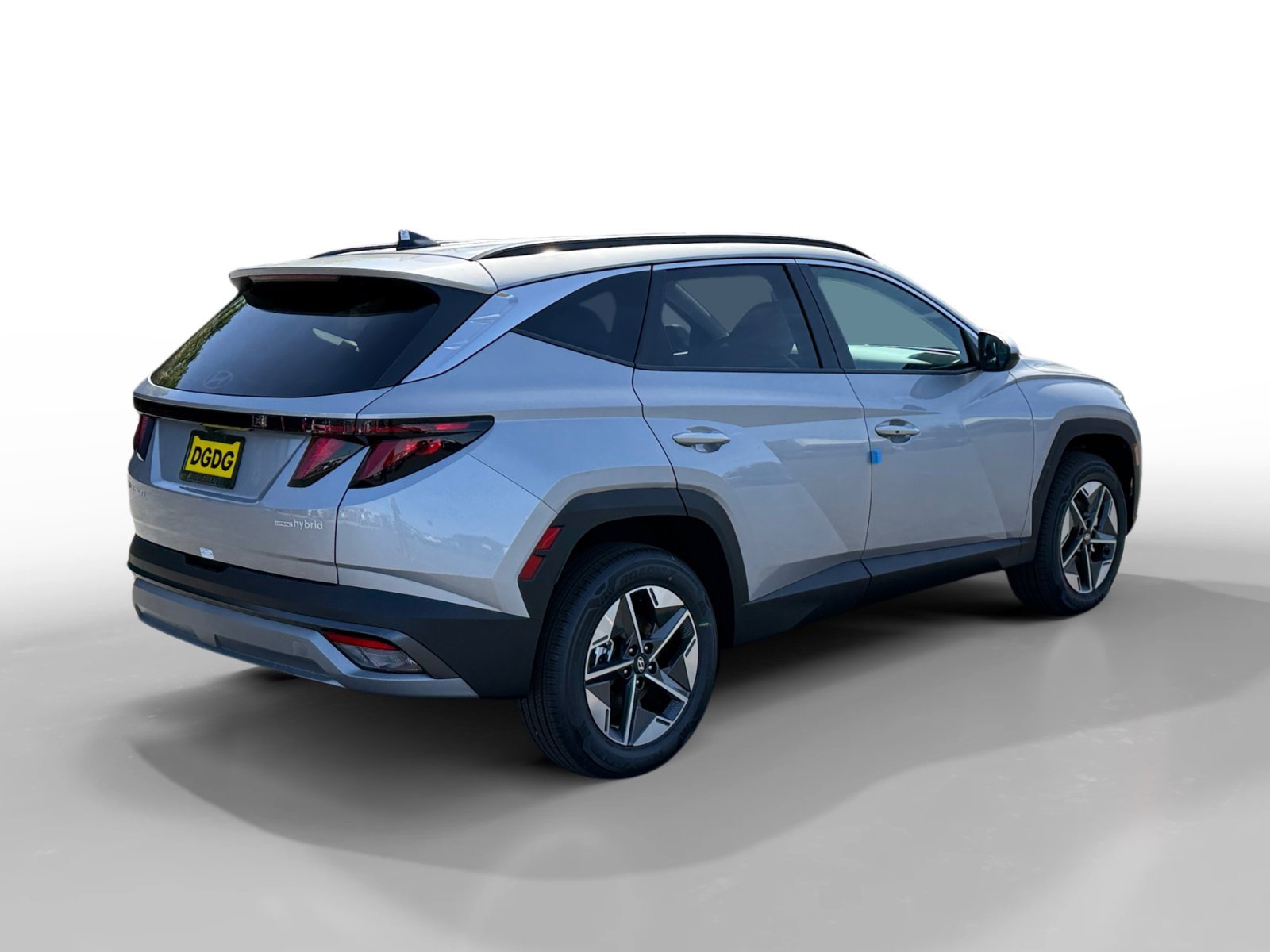New 2026 Shimmering Silver Hyundai SEL AWD image 5