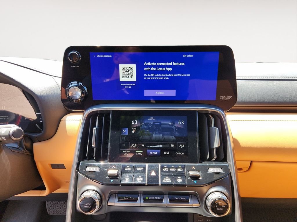 Used 2024 Green Lexus 600 Premium image 15
