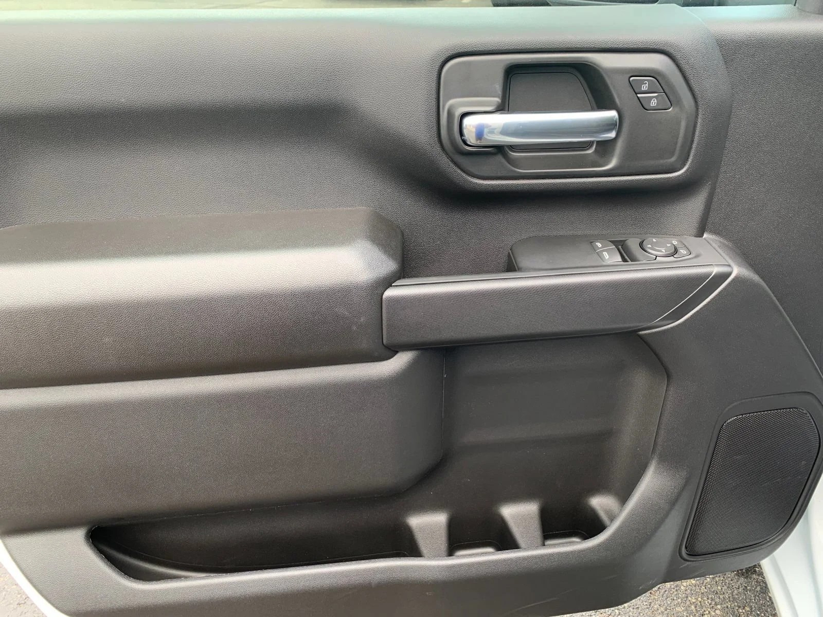 2026 GMC Sierra 2500HD Pro - Photo 11