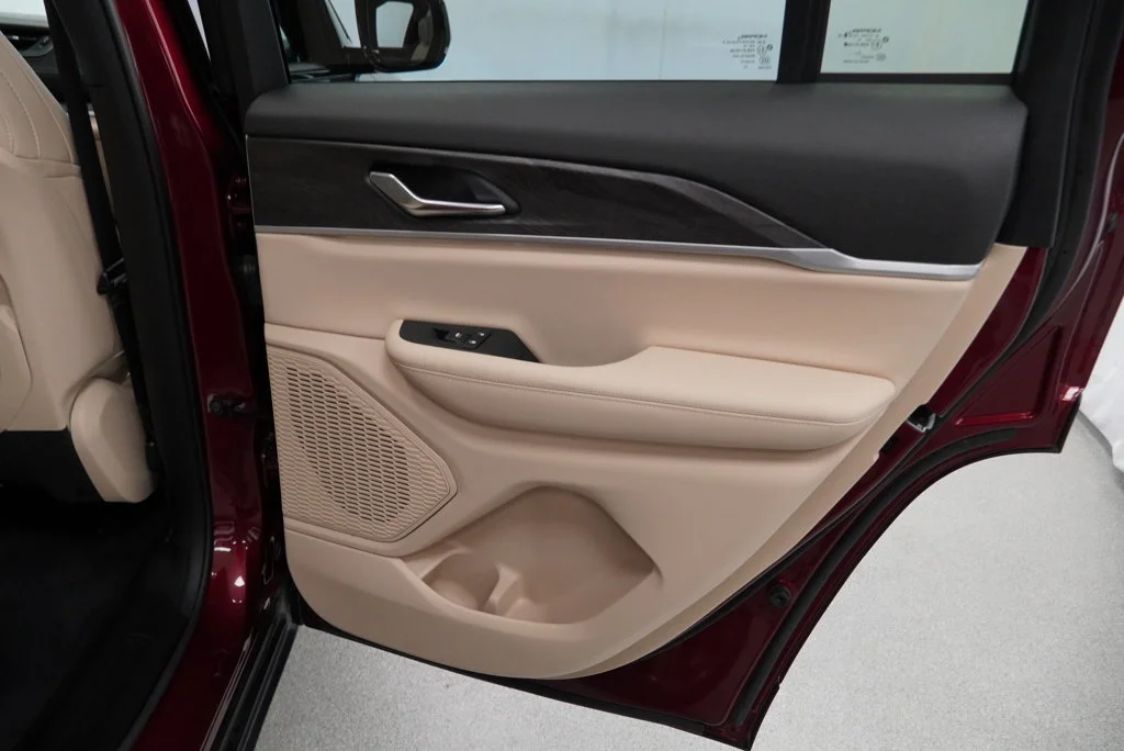 Used 2025 Red Jeep Limited image 45