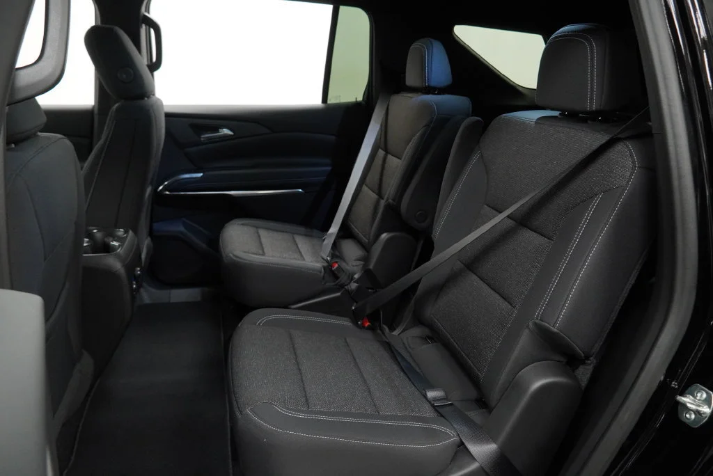 New 2027 Mosaic Black Metallic Chevrolet LT image 11