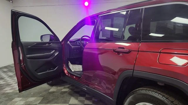 2025 Jeep Grand Cherokee Laredo - Photo 17