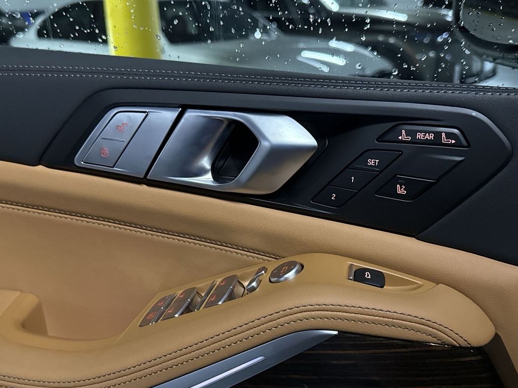 New 2027 Sparkling Copper Metallic BMW xDrive40i image 13