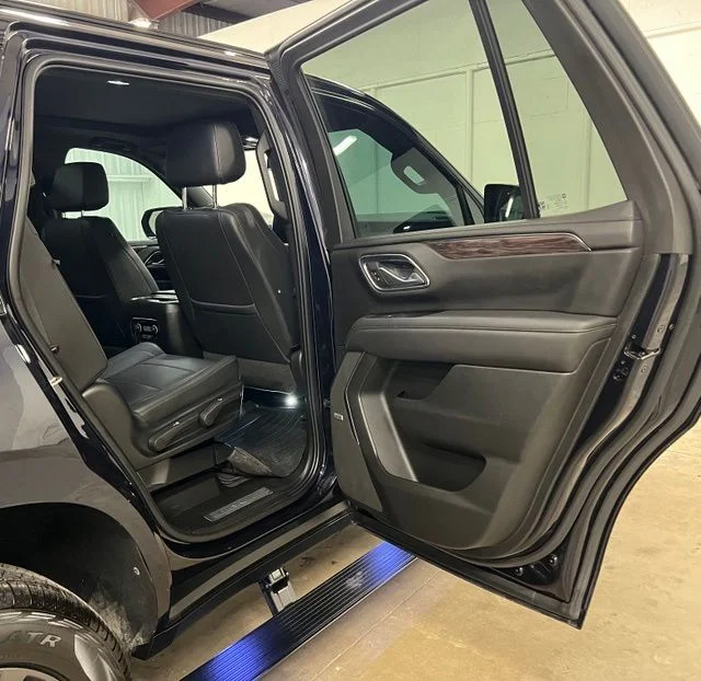 Used 2022 Blue Chevrolet Z71 image 19