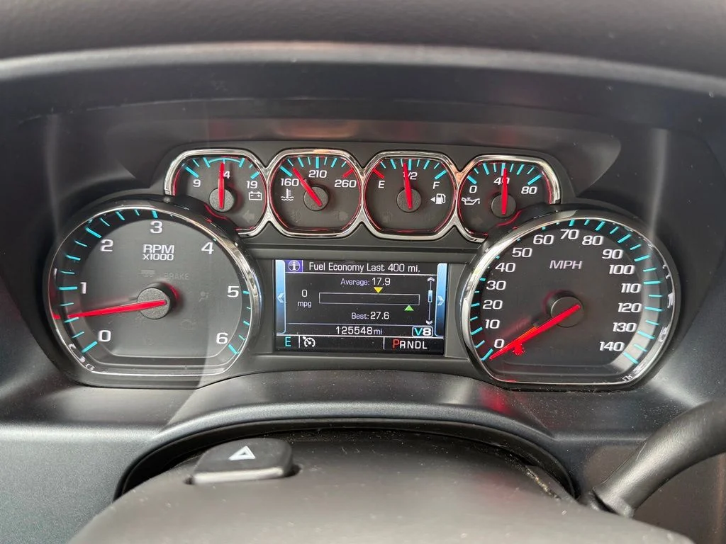 Used 2018 Graphite Metallic Chevrolet LT image 18