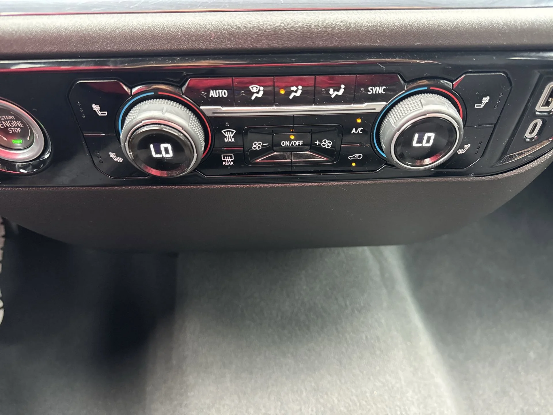 2023 Chevrolet Silverado 1500 RST - Photo 18
