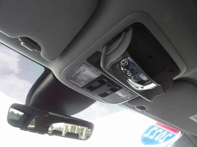 Used 2022 Lunar Silver Metallic Honda Touring image 39