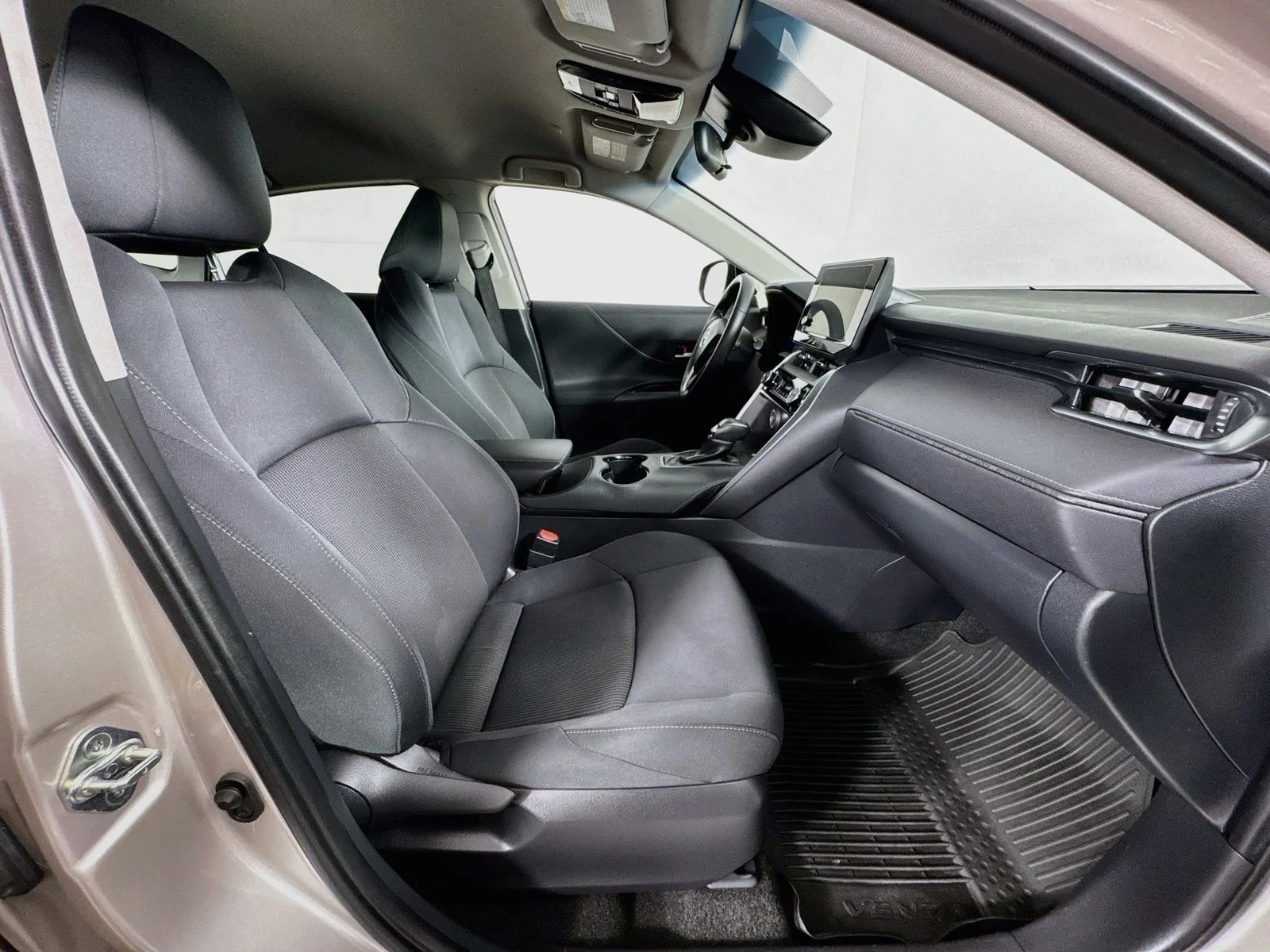 Certified Used 2023 Silver Toyota LE image 26