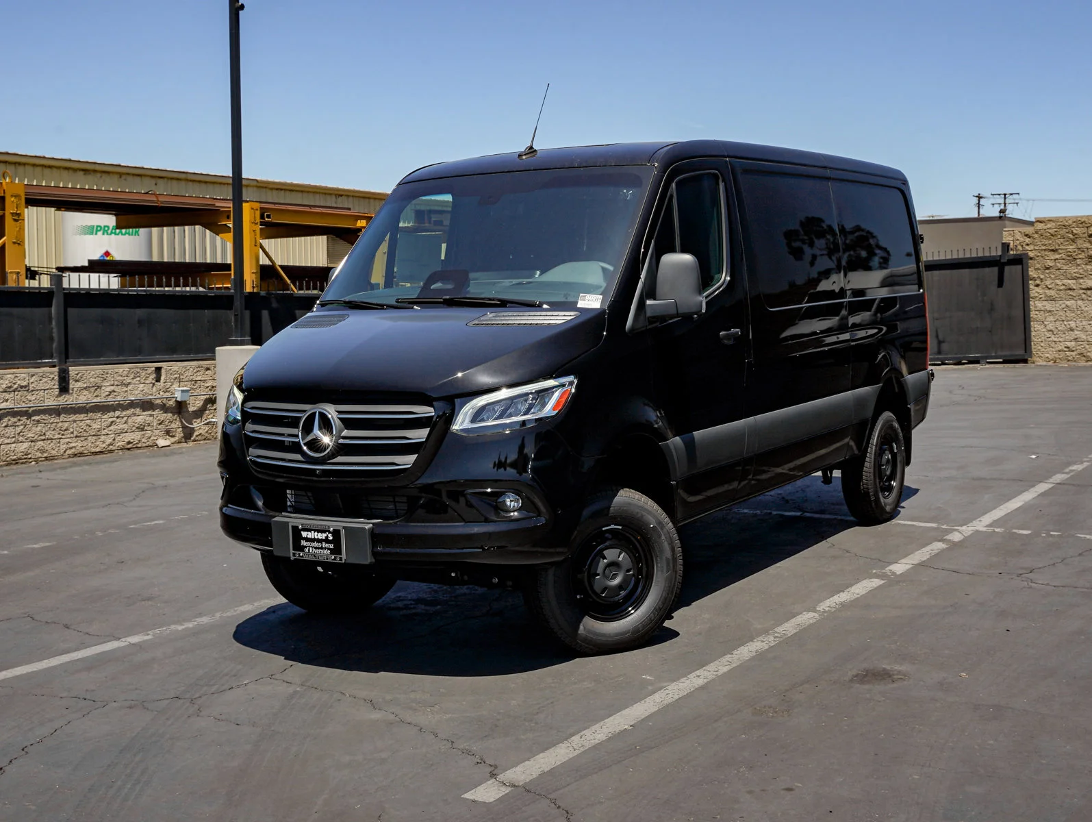 2026 Mercedes-Benz Sprinter 2500 144 WB HO AWD's photo