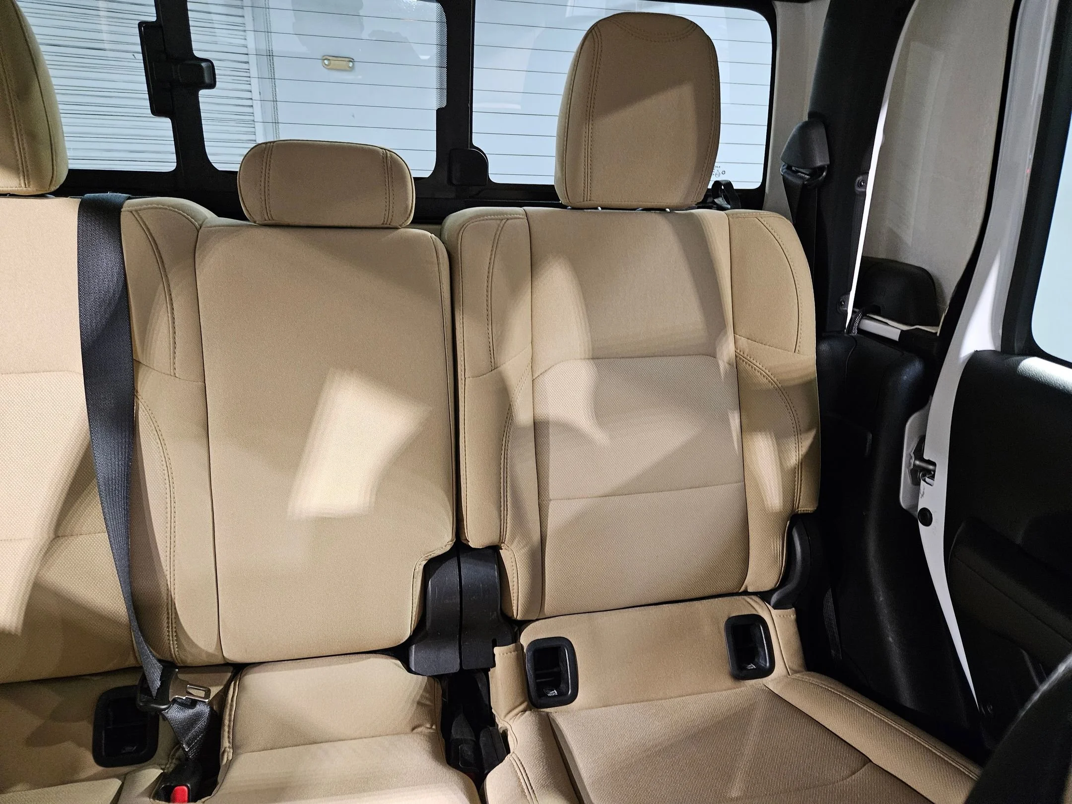 Used 2023 Bright White Clearcoat Jeep Sport S image 14