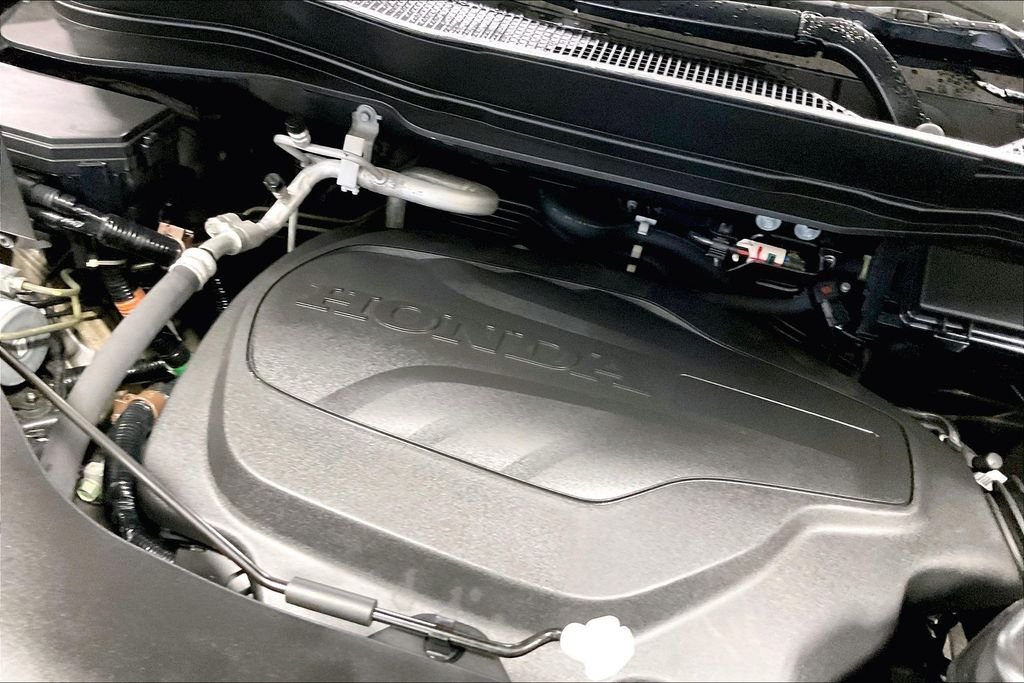 Certified Used 2022 Black Honda Special Edition image 34