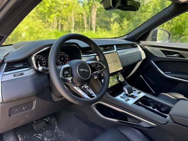 New 2026 Carpathian Grey Jaguar P400 R-Dynamic S image 9