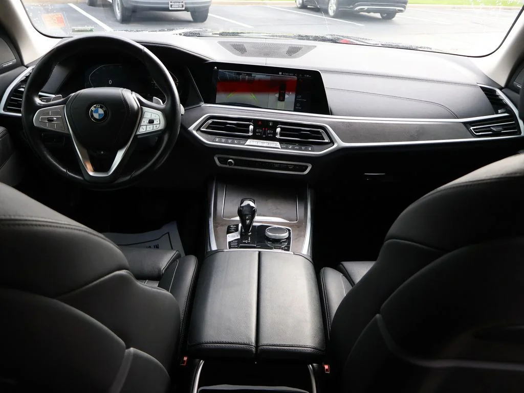 Used 2021 Black BMW xDrive40i image 39