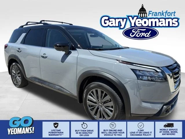 2025 Nissan Pathfinder SL