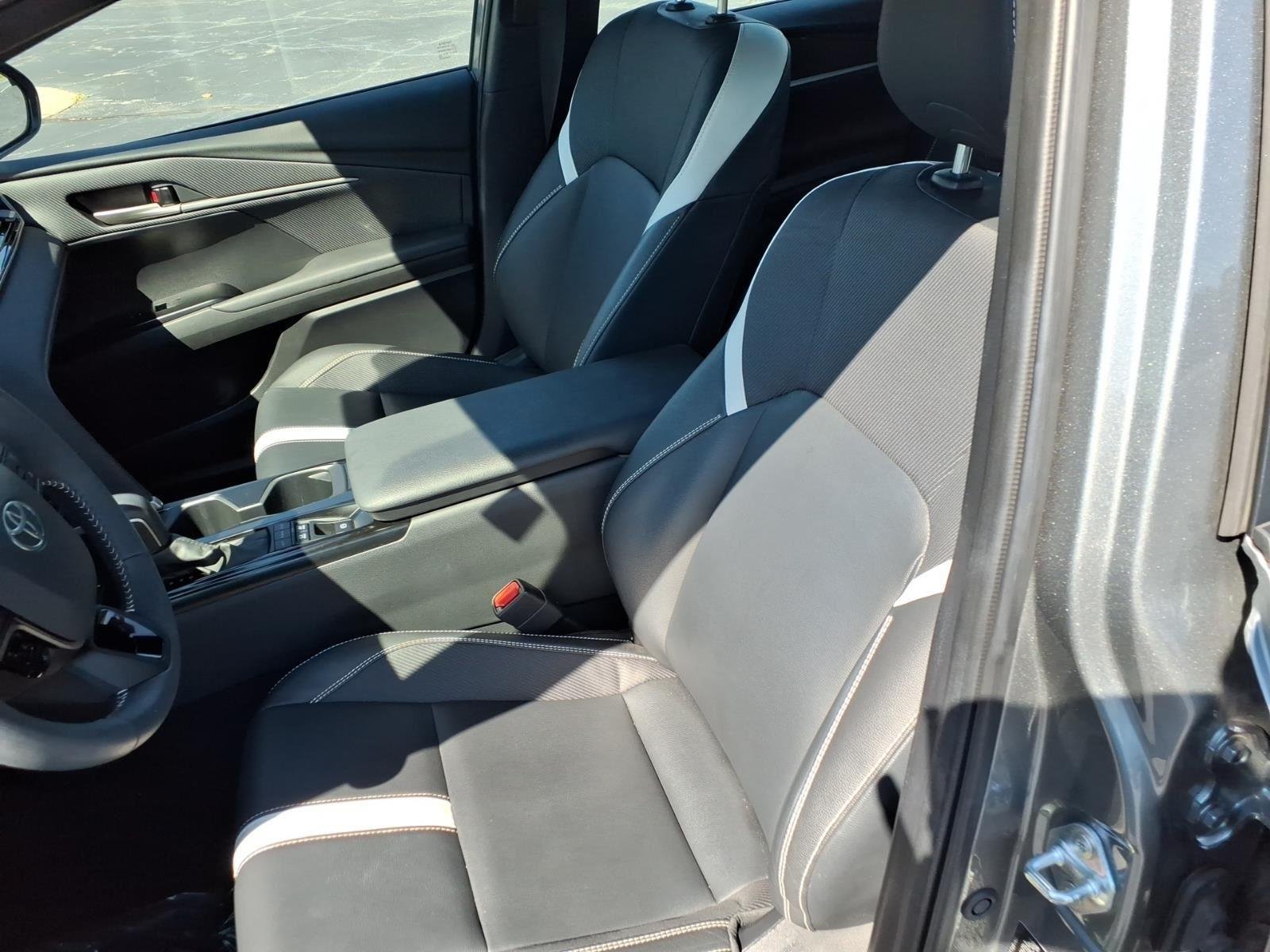 Used 2025 Heavy Metal Toyota SE image 18