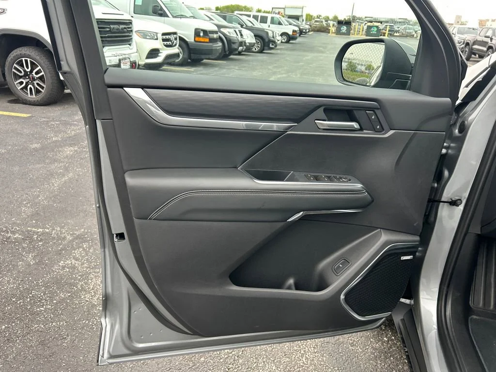 2026 GMC Acadia Elevation - Photo 16