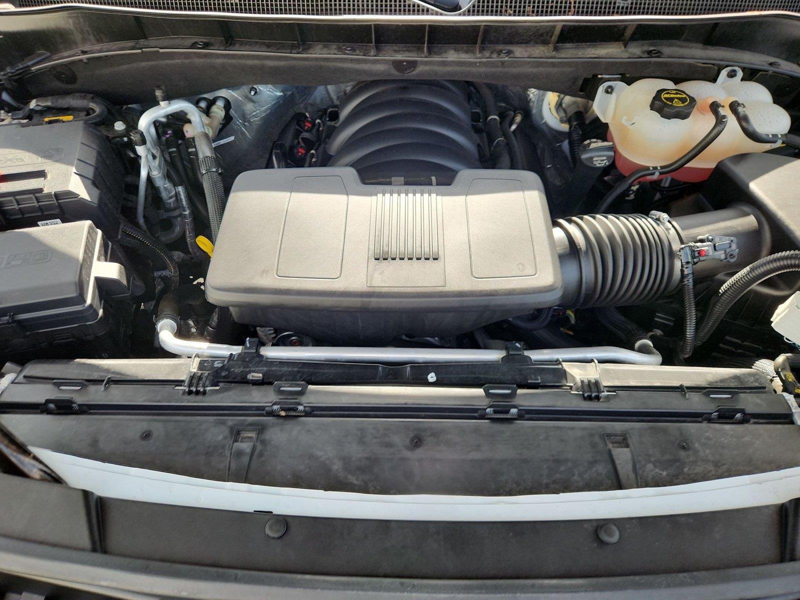 2024 Chevrolet Suburban RST - Photo 31