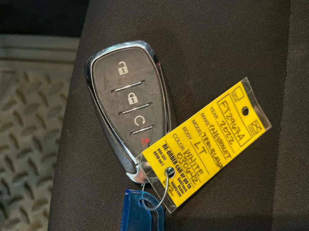 Used 2022 Summit White Chevrolet LT image 28