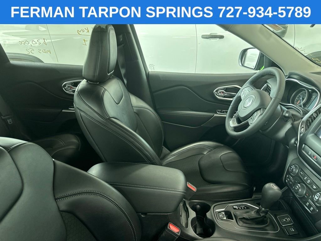 Used 2020 Blue Jeep Latitude Plus image 4
