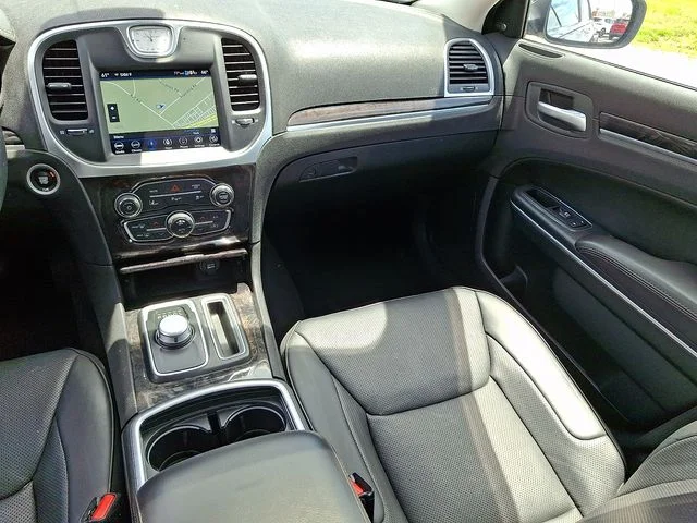 Used 2018 Gray Chrysler Limited image 16