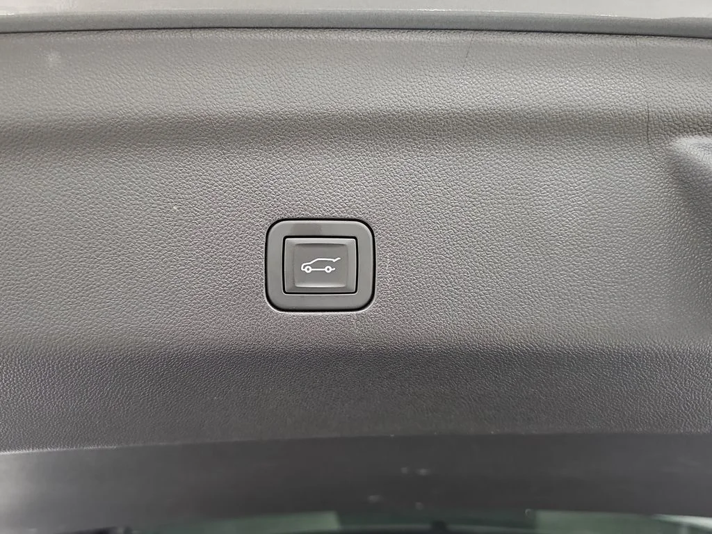 Used 2026 Silver GMC Denali image 16