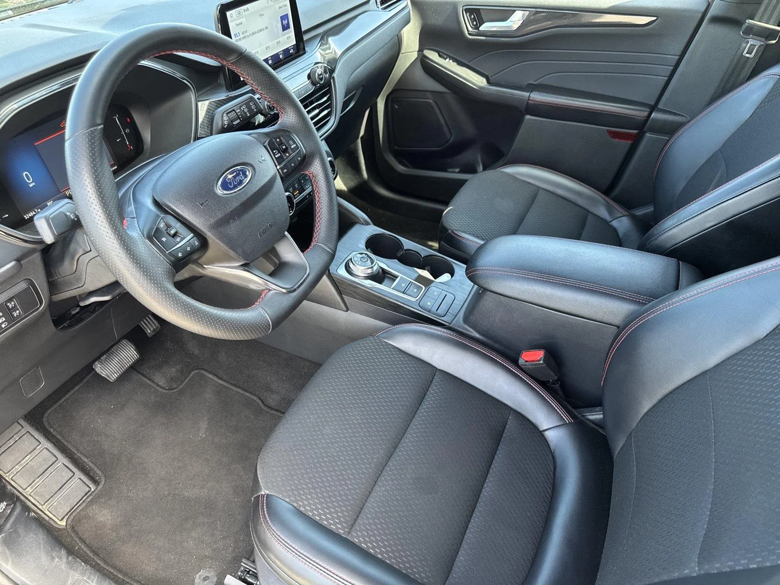 Used 2025 Agate Black Ford ST-Line image 9