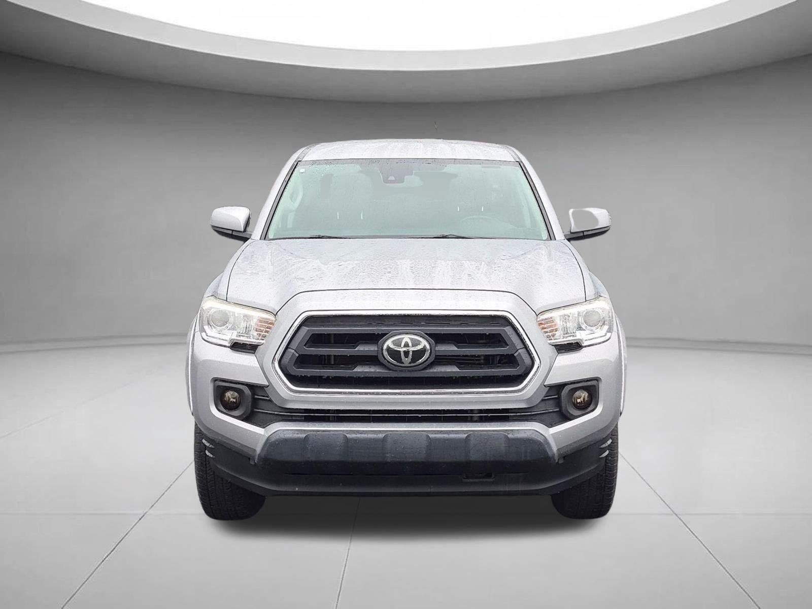 Used 2020 Silver Sky Metallic Toyota SR5 image 8