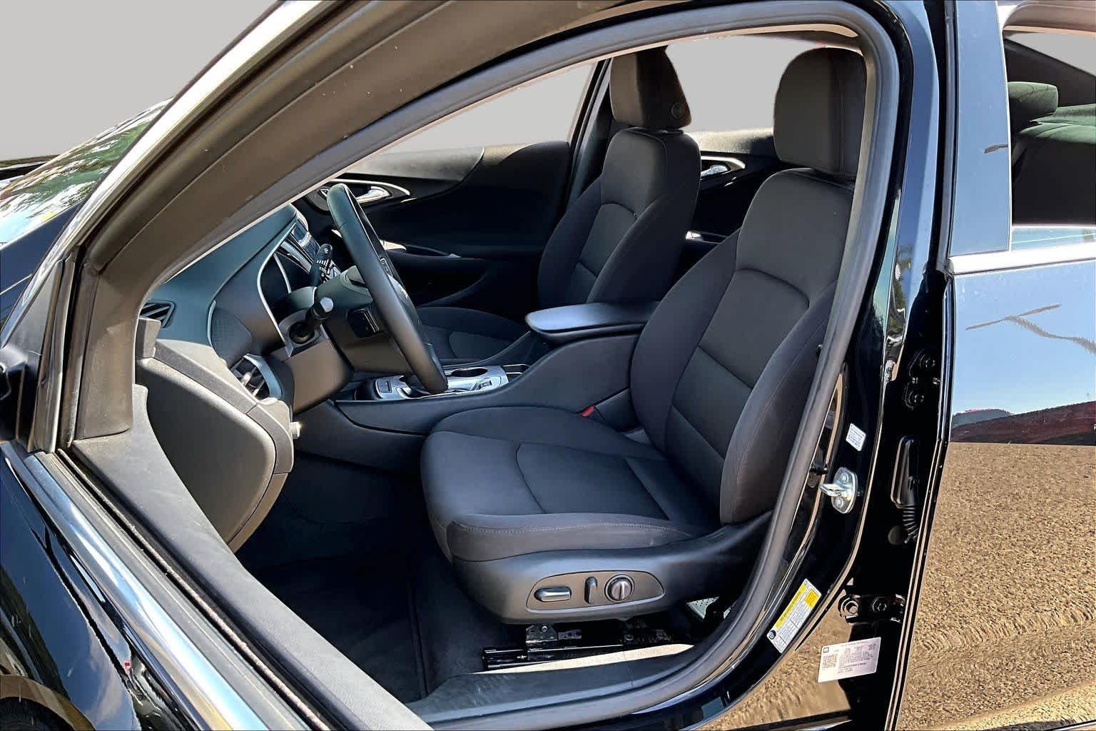Used 2024 Mosaic Black Metallic Chevrolet RS image 7