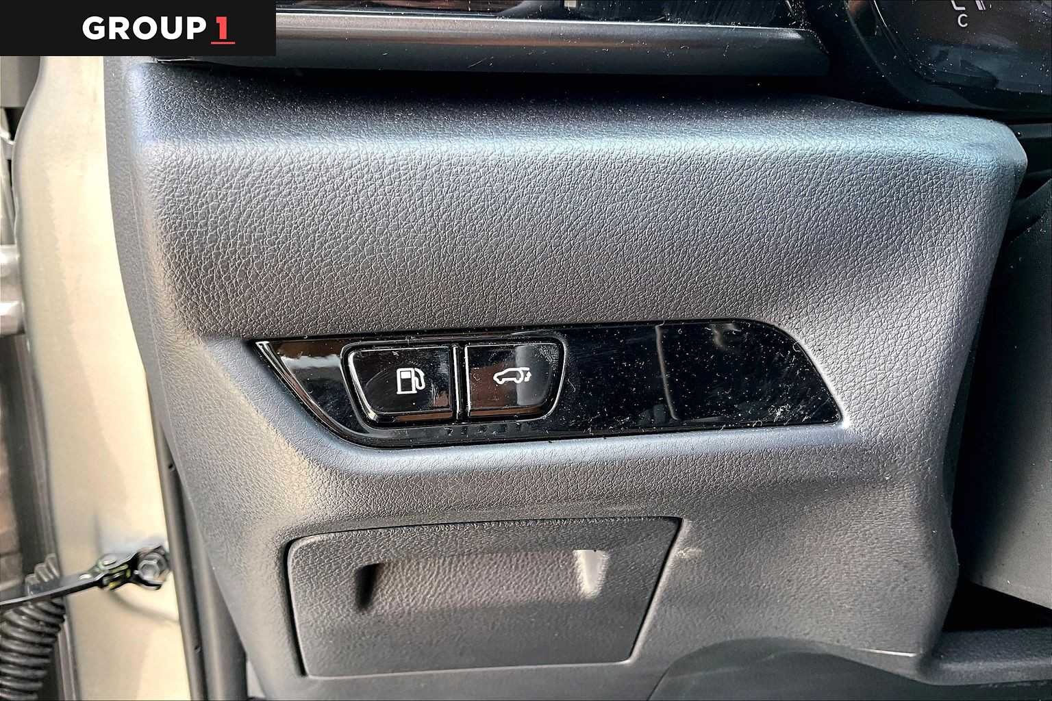 Used 2026 Atomic Silver Lexus Premium image 33