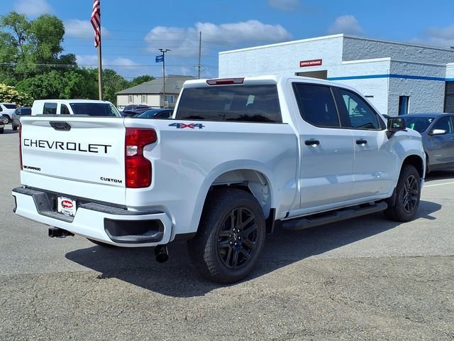 New 2026 Summit White Chevrolet Custom image 5