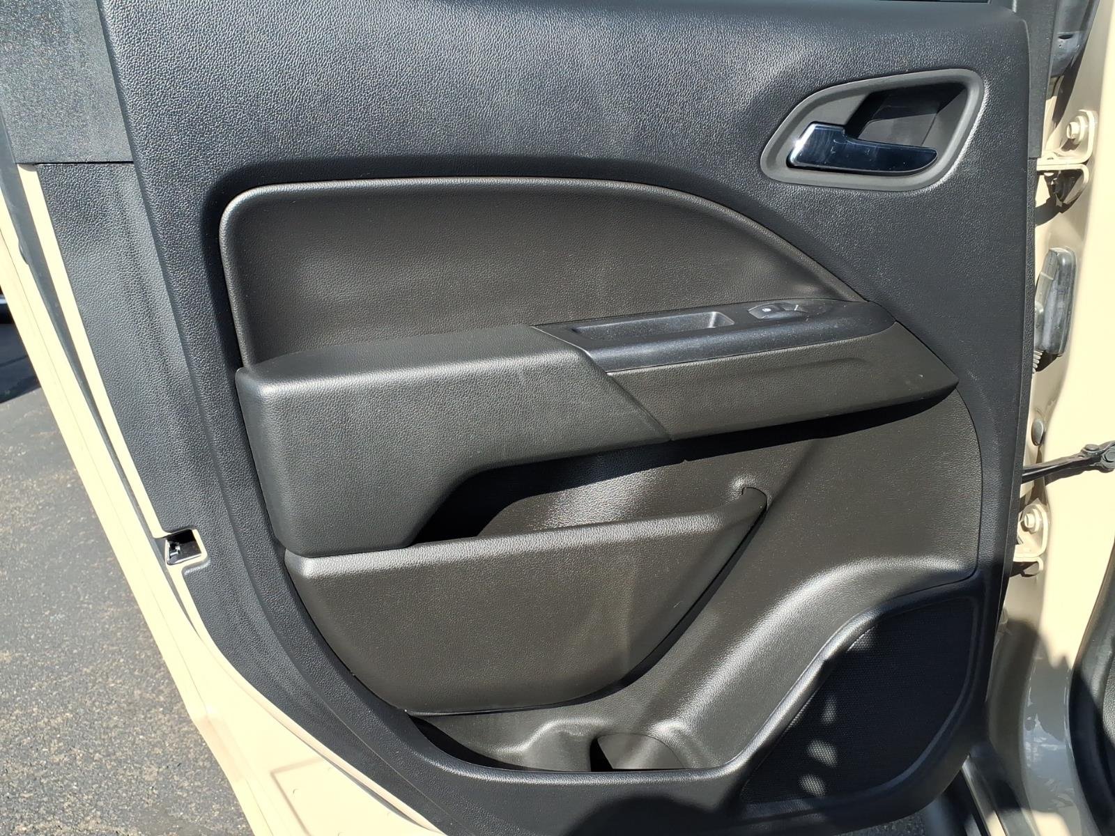 Used 2022 Beige Chevrolet ZR2 image 19