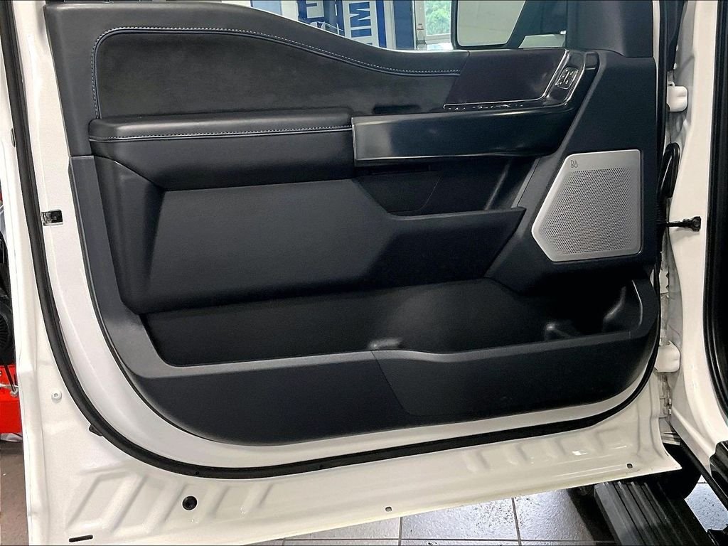 Used 2025 White Ford Platinum image 9