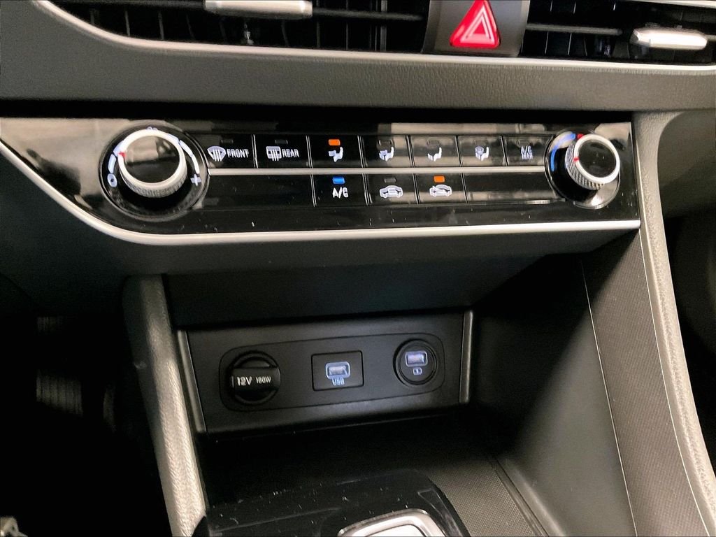 Certified Used 2023 Silver Hyundai SE image 25